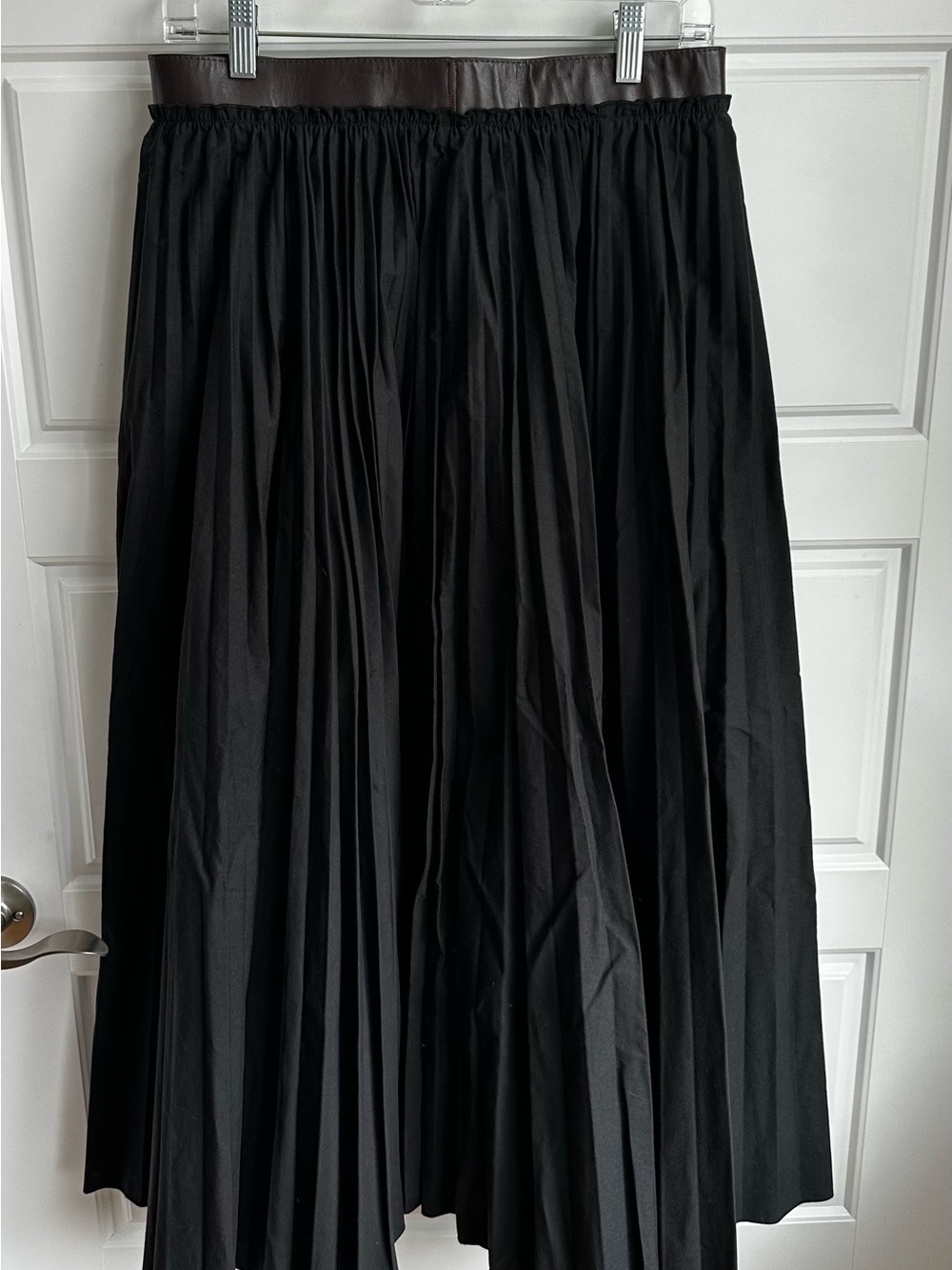Massimo Dutti Black Pleated A-Line Skirt Size 8